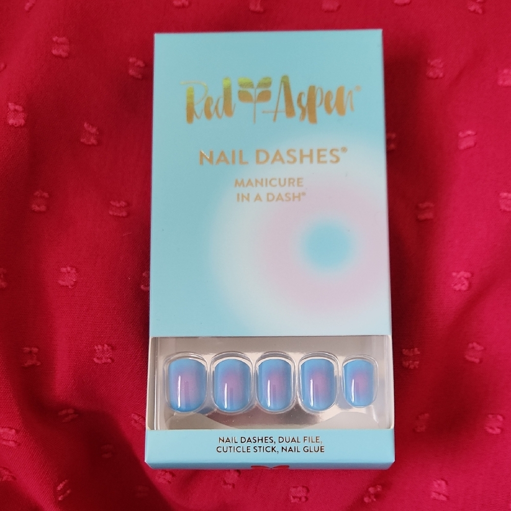 Red Aspen Iridescent Blue Press-On Nails